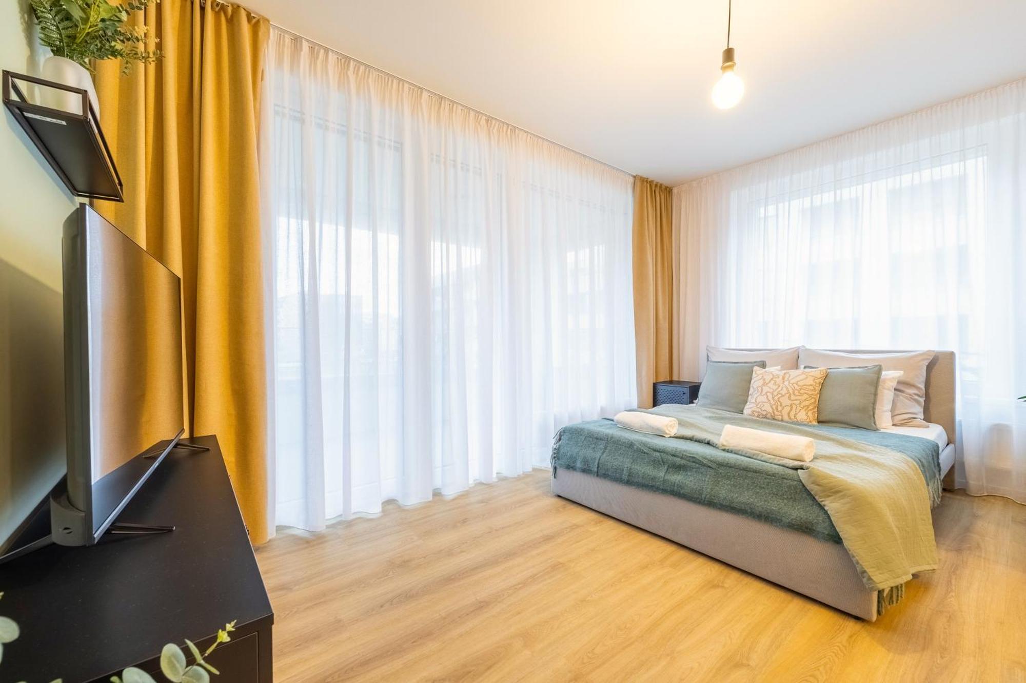 Spacious 3br - 2 Parking Spots, Full Kitchen, By Gravity Appartamento *