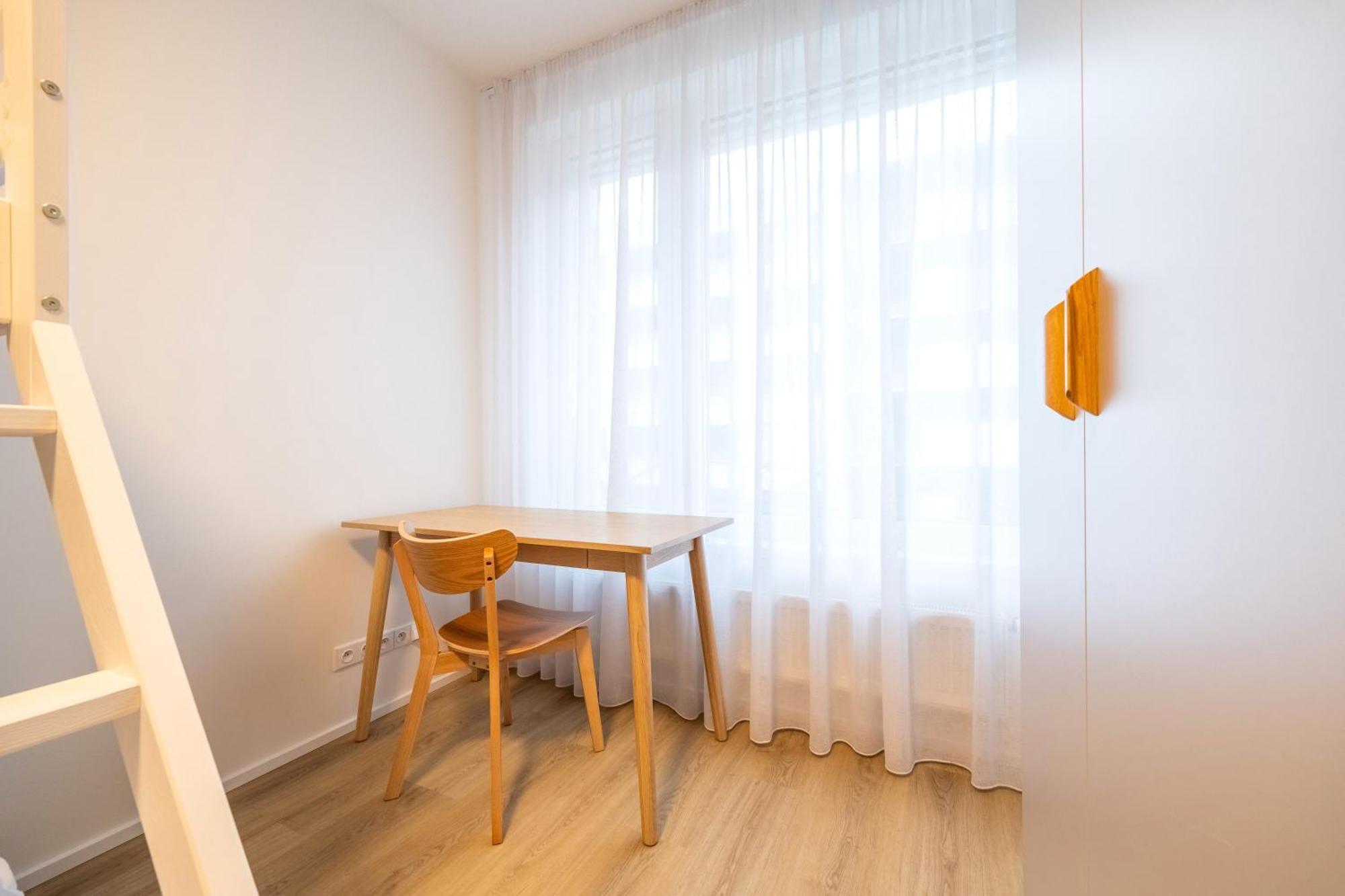 Spacious 3br - 2 Parking Spots, Full Kitchen, By Gravity Appartamento *